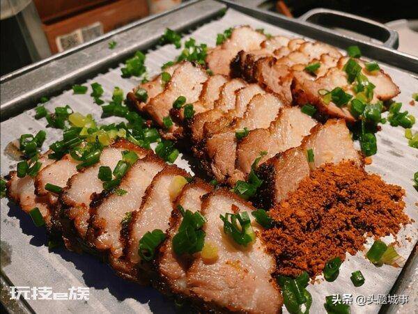 乌鲁木齐美食街最有名(乌鲁木齐受欢迎又繁华的小吃一条街)-图片4